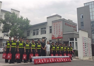 心系一线传真情  鼓舞干劲创佳绩——黄山市高新区市容项目队员受