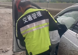 宗保员工紧急救助低血糖晕厥驾驶员